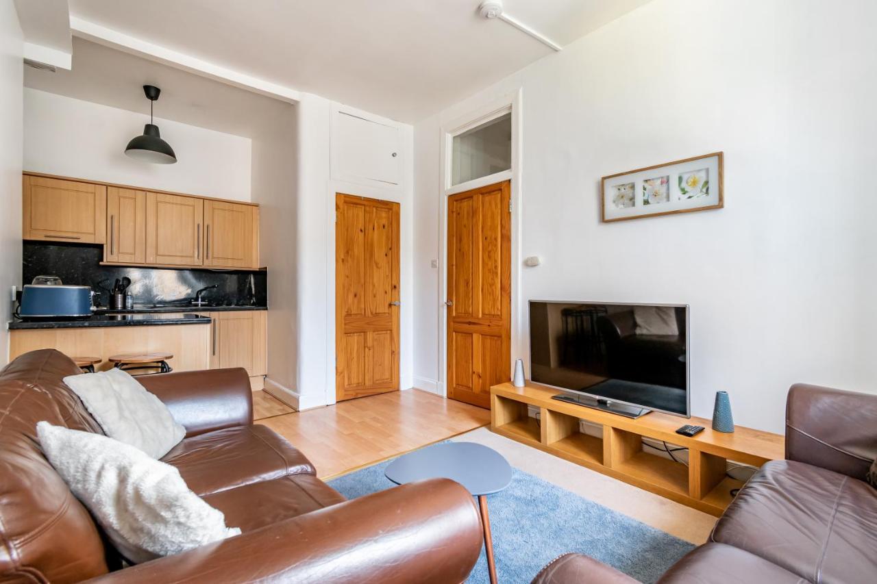 Amazing Apartments - Dalgety St - Near Holyrood Edinburgh Buitenkant foto